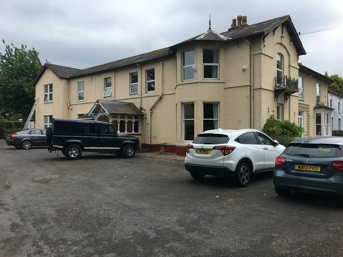 *** Guest house Winston Manor Guesthouse Rooms Churchill  United Kingdom