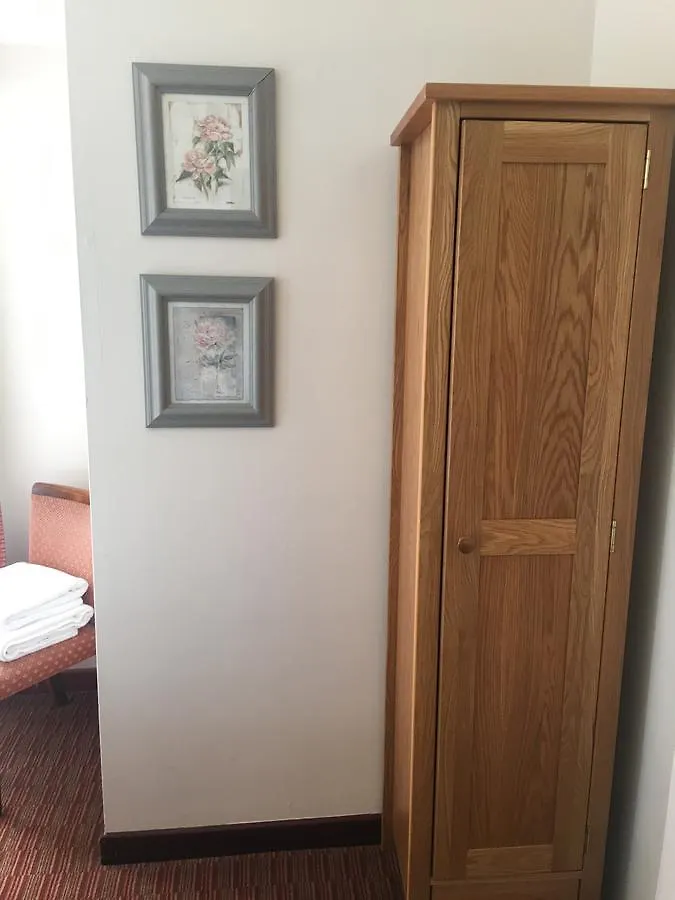 Winston Manor Guesthouse Rooms Churchill  3*, Churchill (Somerset)